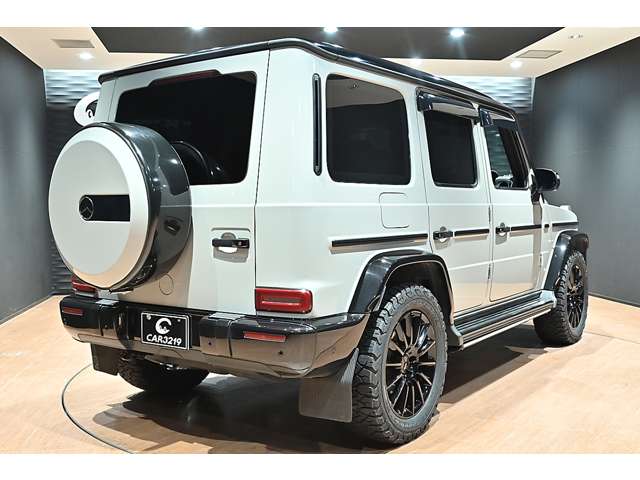 Mercedes-Benz G-Class 2
