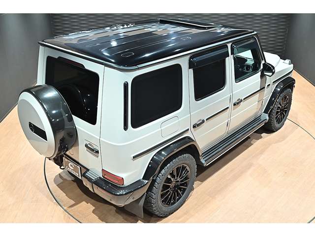 Mercedes-Benz G-Class 8
