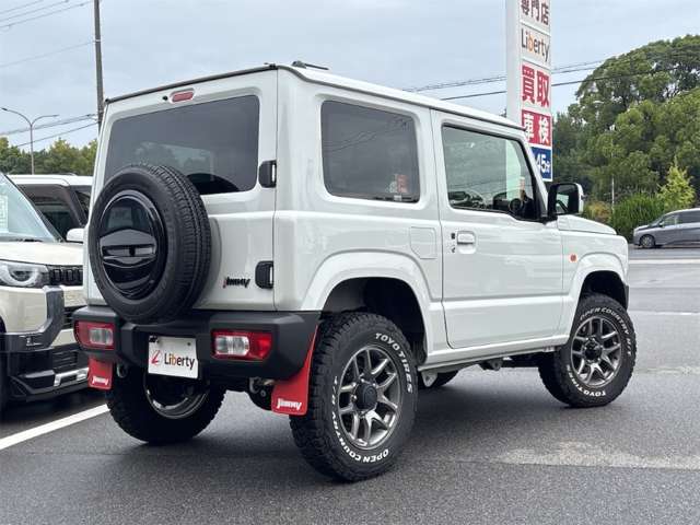 Suzuki Jimny 11