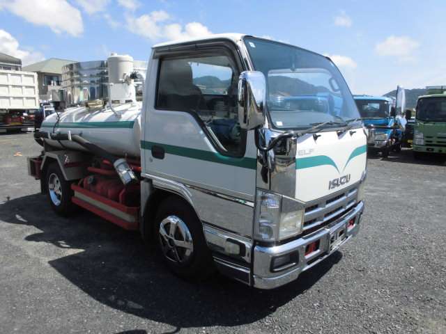 Isuzu Elf 3