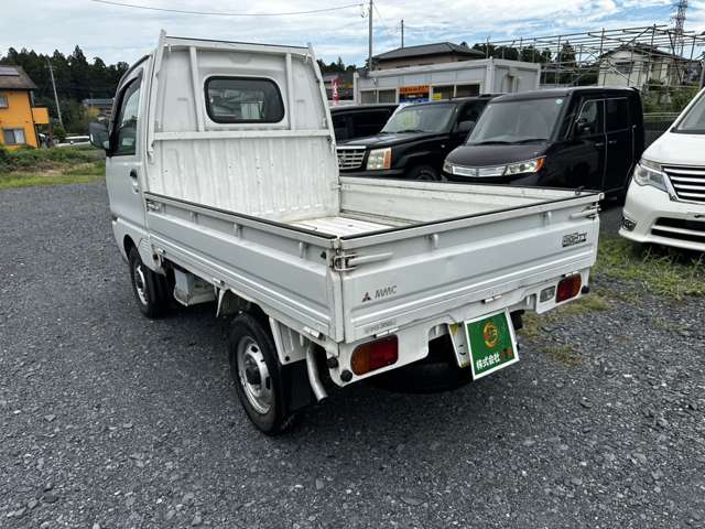 Mitsubishi Minicab Truck 11