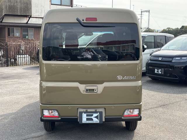 Daihatsu Atrai 6