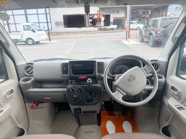 Nissan NV100 Clipper 11