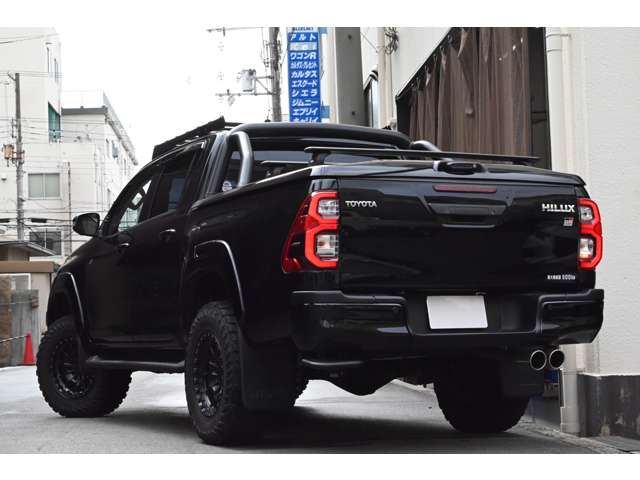 Toyota Hilux 4
