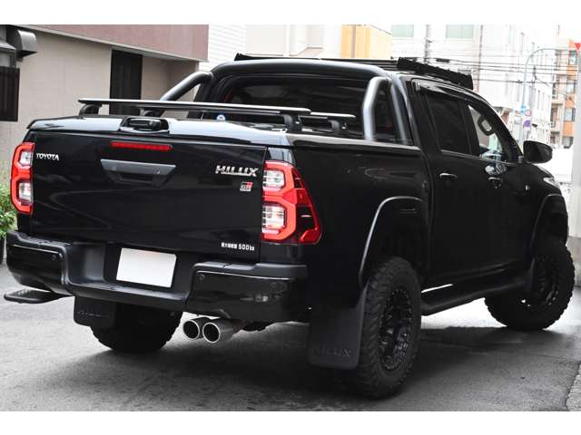 Toyota Hilux 7