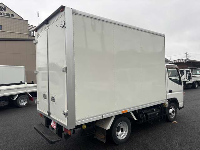 Mitsubishi Fuso Canter 11