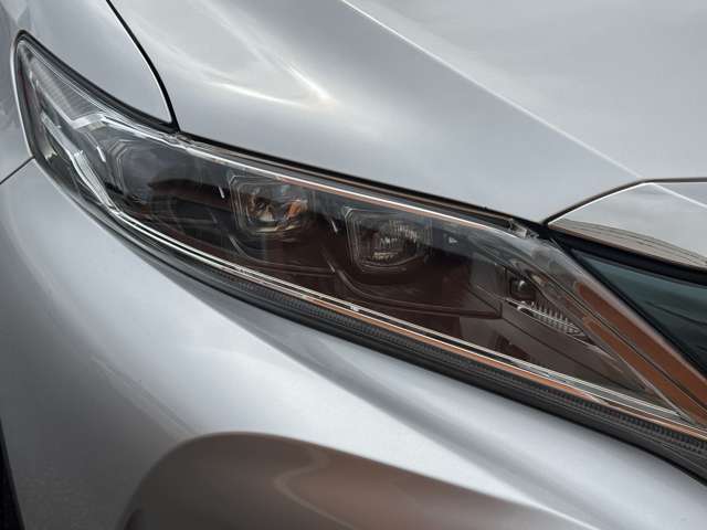 Toyota Harrier 5