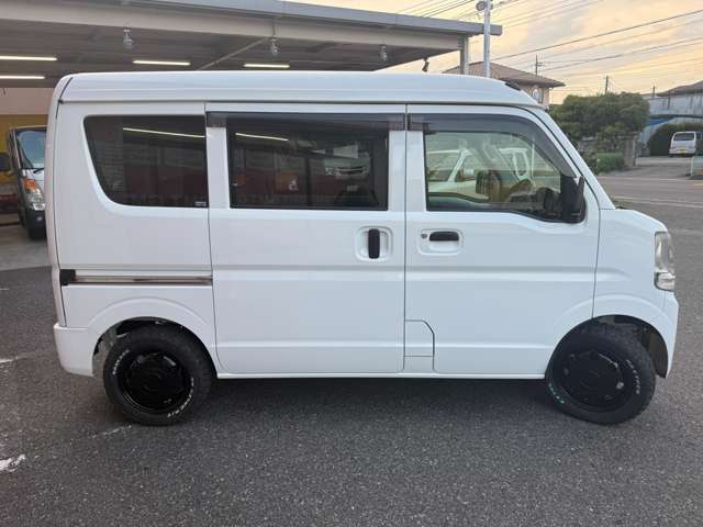 Nissan NV100 Clipper 10