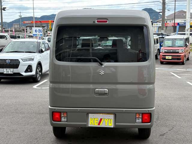 Suzuki Every 12