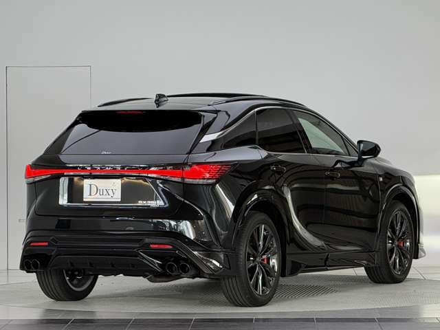 Lexus RX 9
