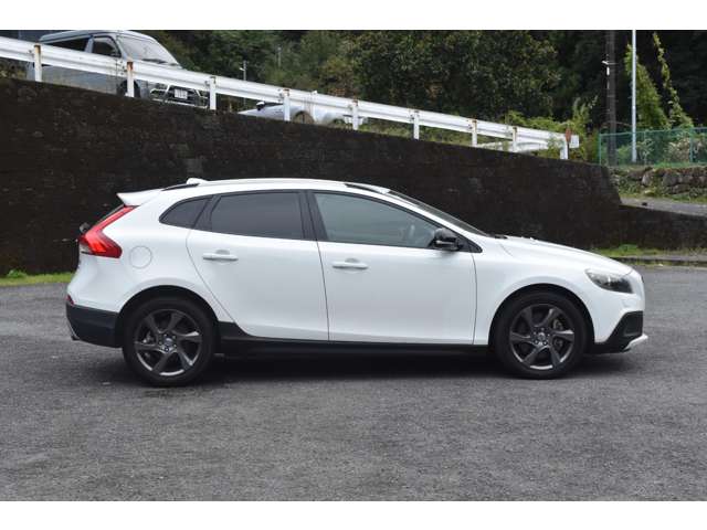 Volvo V40 Cross Country 10