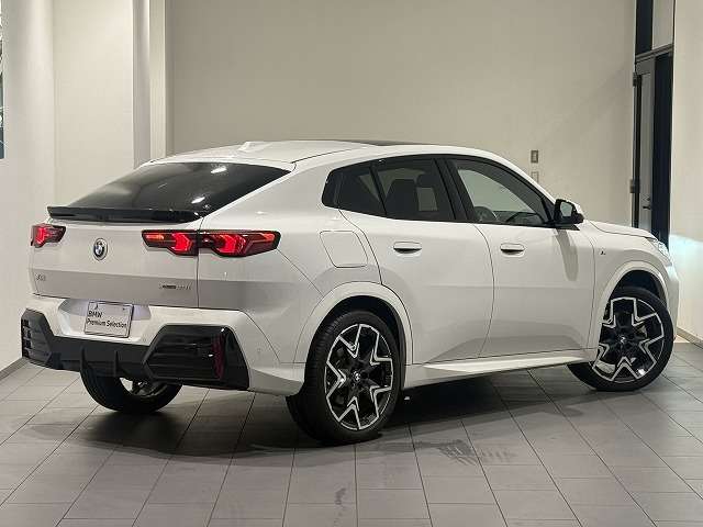 BMW X2 4