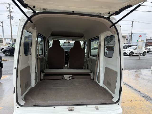 Mitsubishi Minicab Van 7