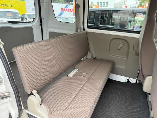 Mitsubishi Minicab Van 9