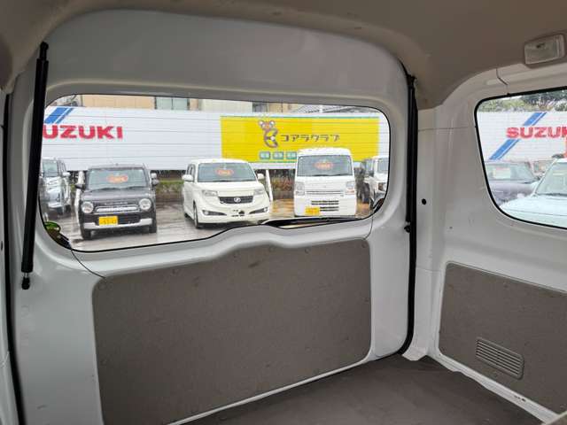 Mitsubishi Minicab Van 10