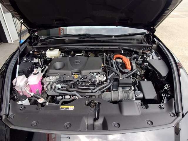 Toyota Crown Crossover 6