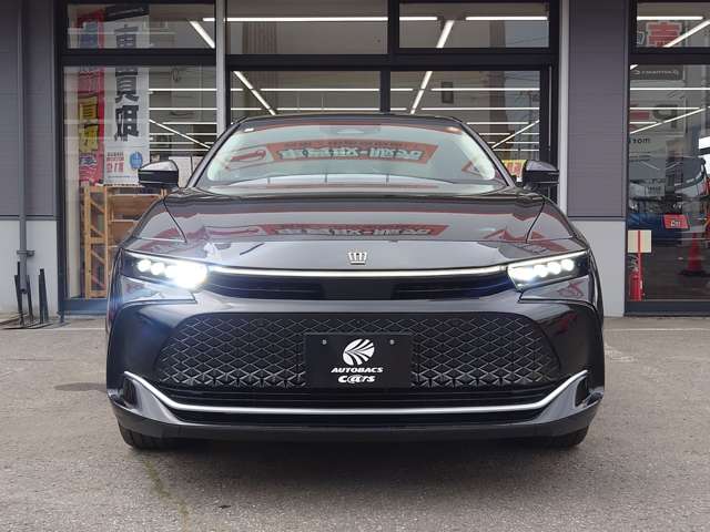 Toyota Crown Crossover 10