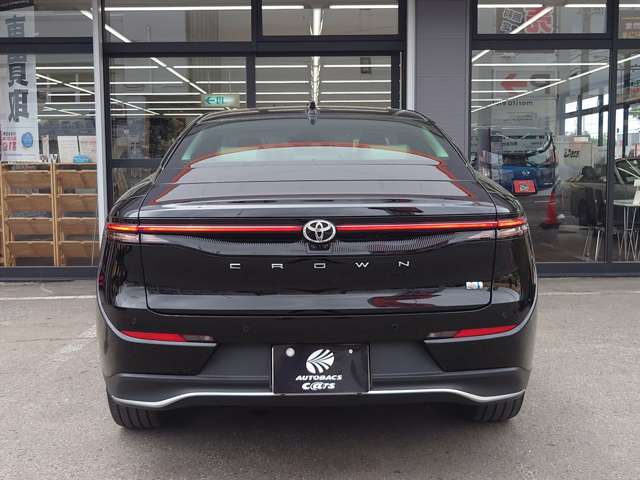 Toyota Crown Crossover 11