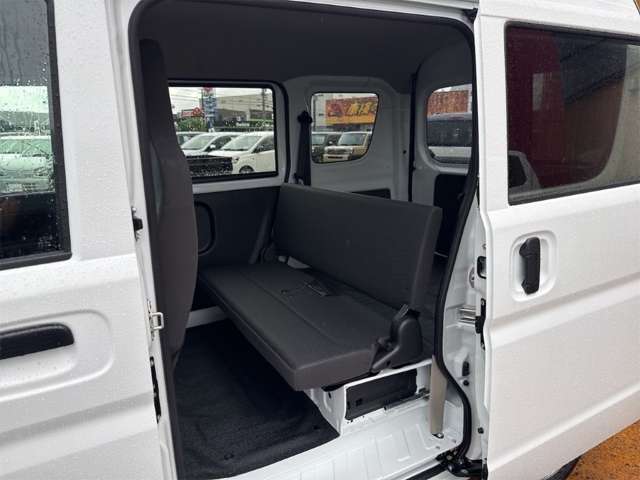 Suzuki Every 8