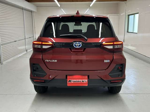 Toyota Raize 10