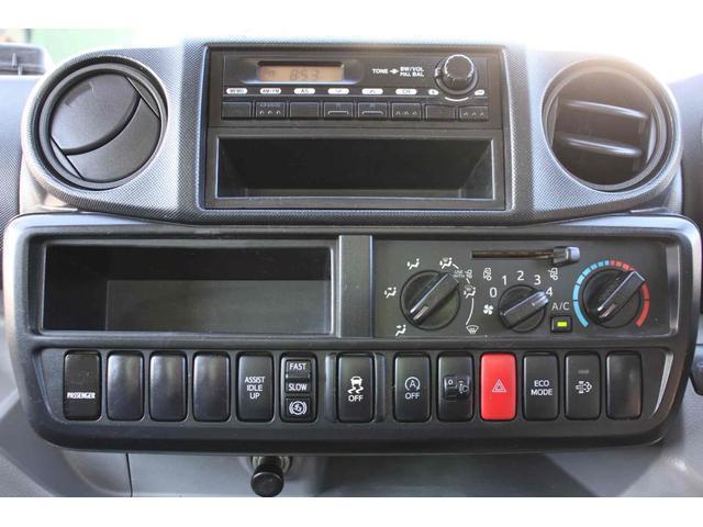 Hino Dutro 6