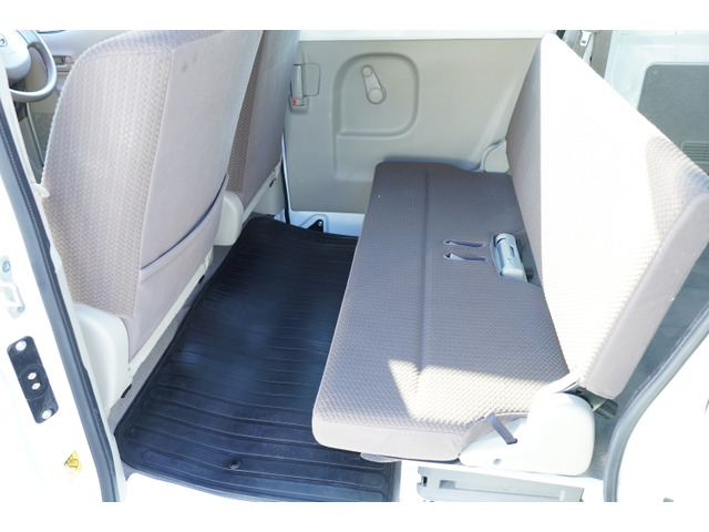 Nissan NV100 Clipper 6