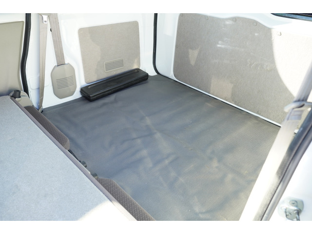 Nissan NV100 Clipper 7