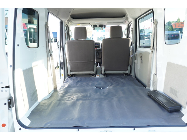 Nissan NV100 Clipper 9