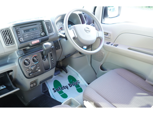Nissan NV100 Clipper 4