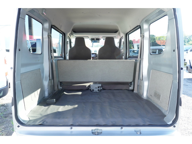 Nissan NV100 Clipper 4