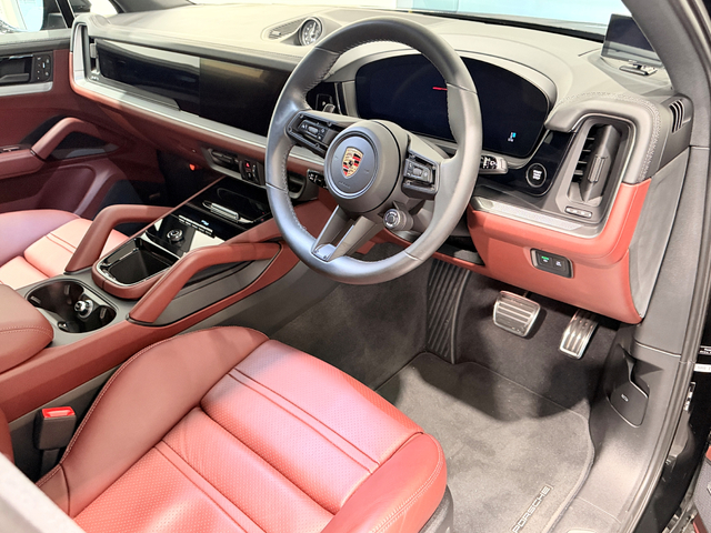 Porsche Cayenne 7