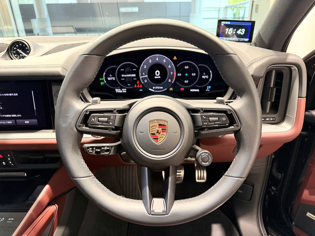 Porsche Cayenne 8