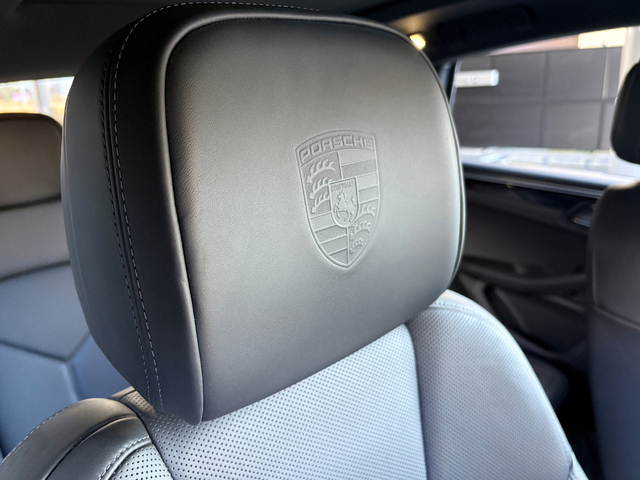 Porsche Macan 12