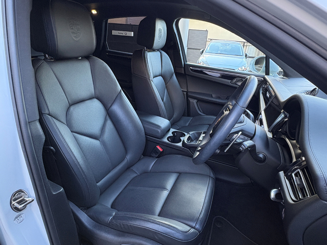 Porsche Macan 9