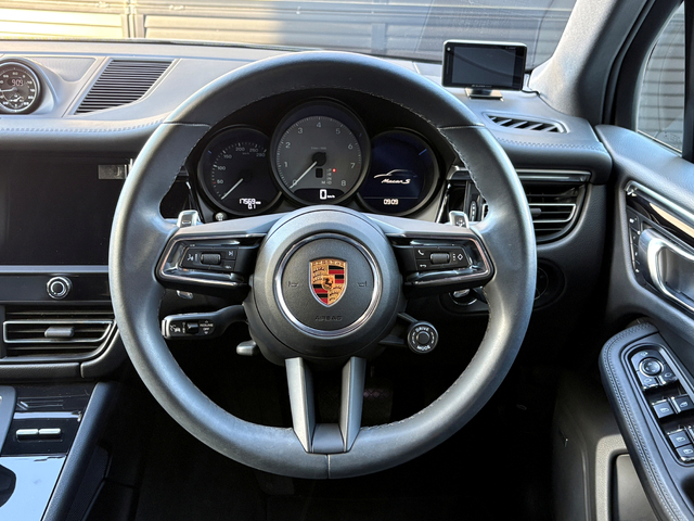 Porsche Macan 10