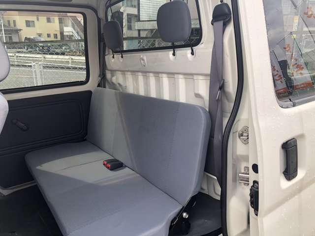 Daihatsu Hijet Deck Van 9