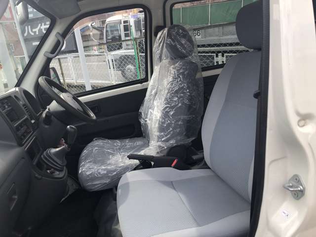 Daihatsu Hijet Deck Van 10