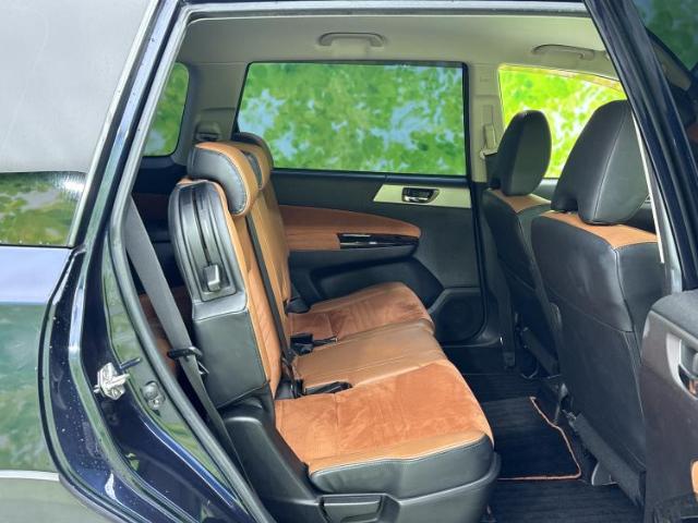 Subaru Exiga Crossover7 6