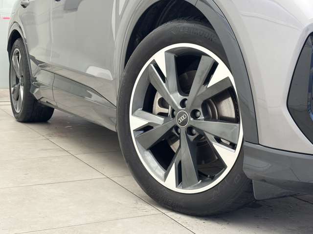 Audi Q4 e-tron 10