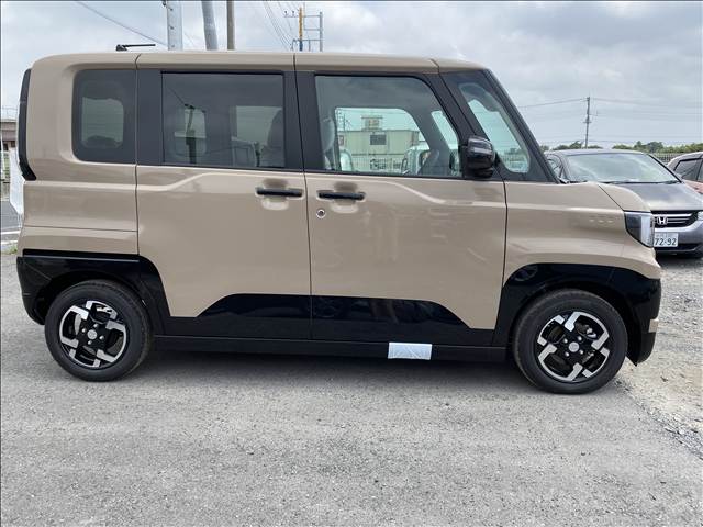 Mitsubishi Delica Mini 11