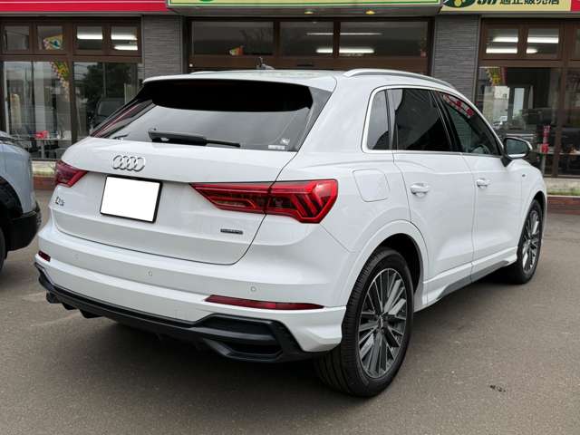 Audi Q3 6