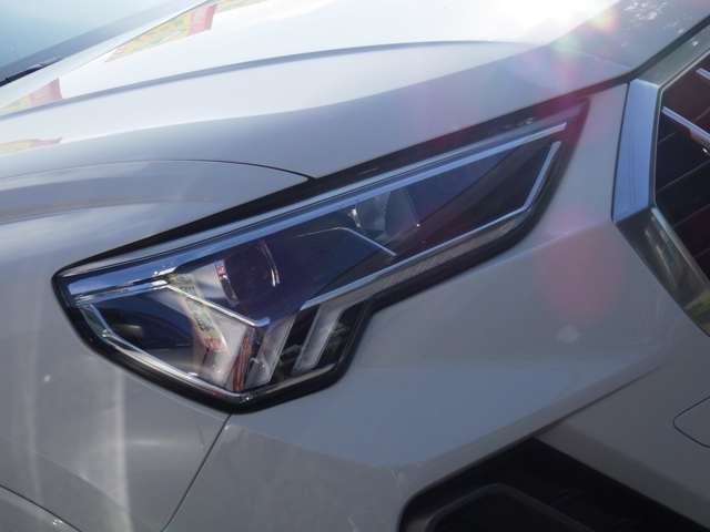 Audi Q3 10