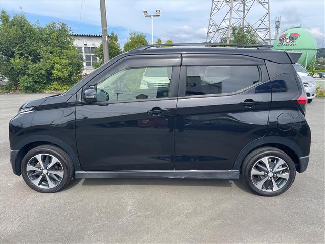 Mitsubishi eK X 10