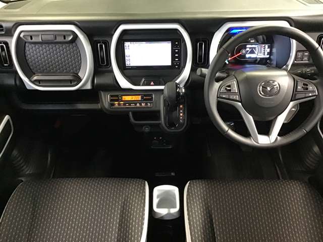 Mazda Flair Crossover 3
