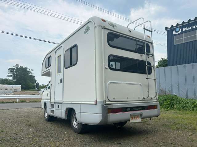 Toyota Light Ace Truck 2
