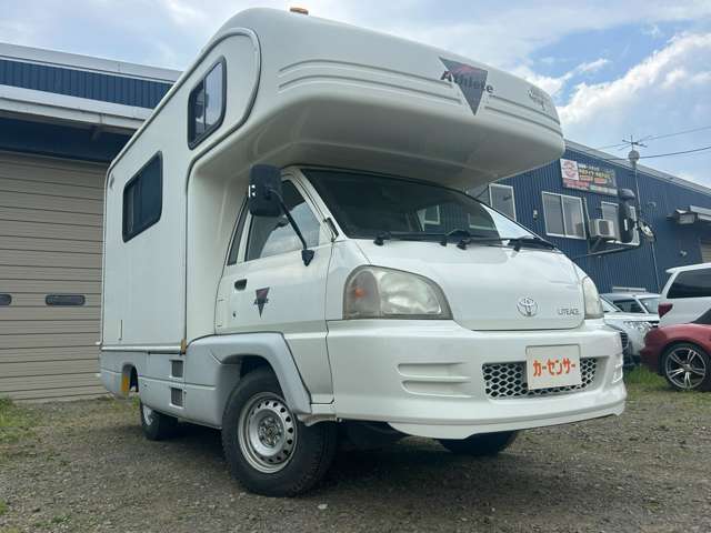 Toyota Light Ace Truck 6