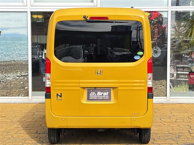 Honda N-VAN 9