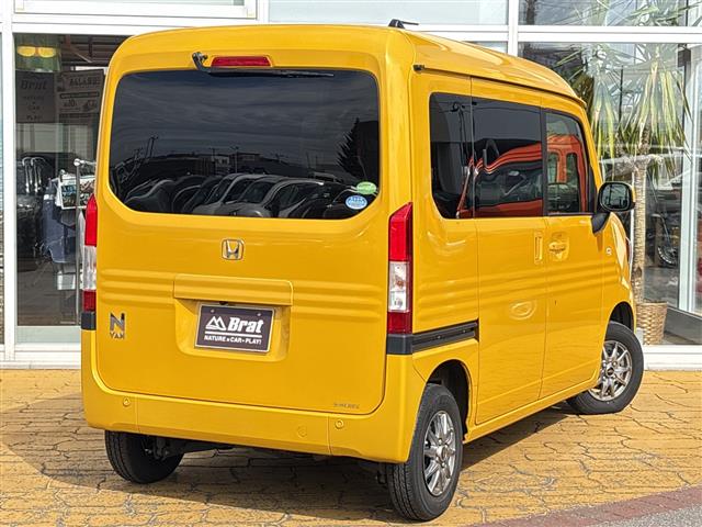 Honda N-VAN 10