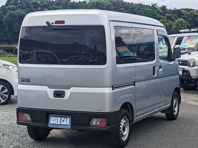Toyota Pixis Van 6