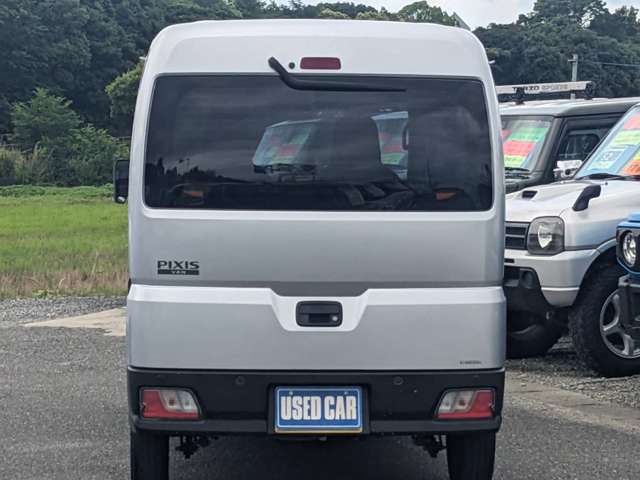 Toyota Pixis Van 7